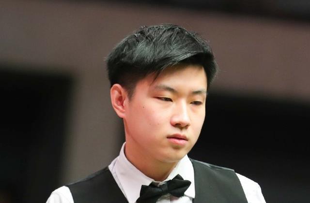 场观众的热 场观众的热